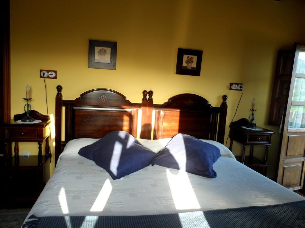 Gasthaus Casa El Campu Infiesto Zimmer foto